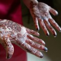 henna-hands